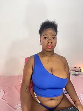 Snapshot of tanisha_bigboobs chatting on October 18, 6:32 pm tanisha bigboobs online show from October 18, 6:32 pm