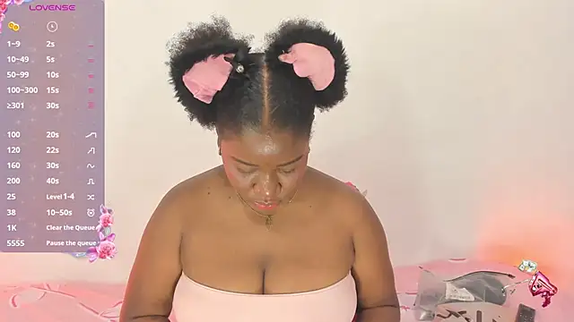 Snapshot of tanisha_bigboobs chatting on October 29, 11:47 pm tanisha bigboobs online show from October 29, 11:47 pm