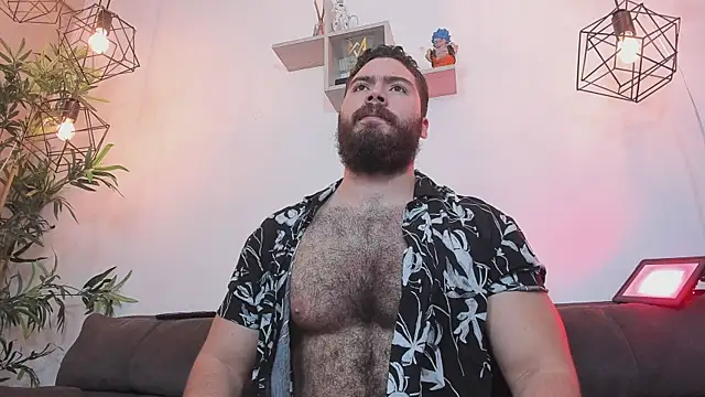 Snapshot of SebastianVilla_ chatting on June 7, 8:58 pm SebastianVilla online show from June 7, 8:58 pm