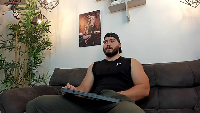 SebastianVilla  online show from October 28, 11:03 pm