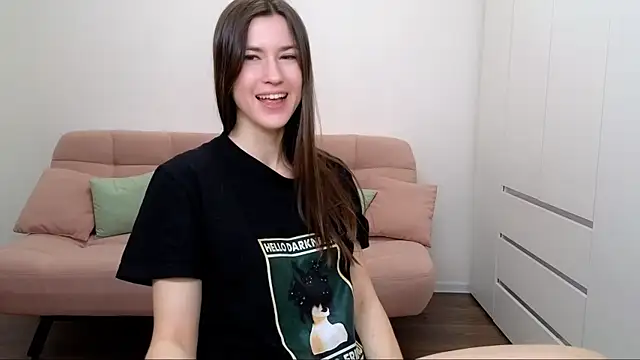 Snapshot of AliciaNewell chatting on February 25, 8:58 am AliciaNewell online show from February 25, 8:58 am