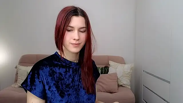 AliciaNewell online show from October 26, 8:37 am