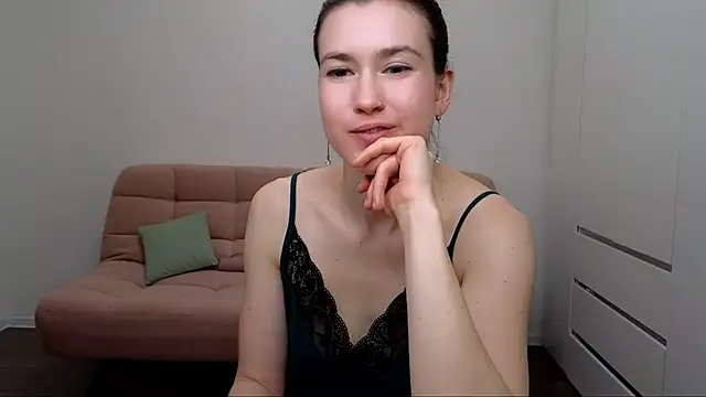 Snapshot of AliciaNewell chatting on March 12, 11:54 am AliciaNewell online show from March 12, 11:54 am