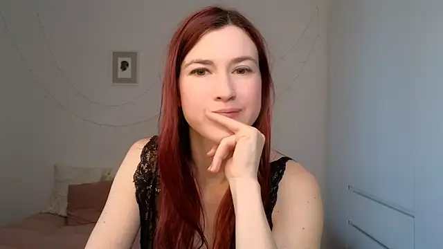 AliciaNewell online show from April 22, 7:15 am