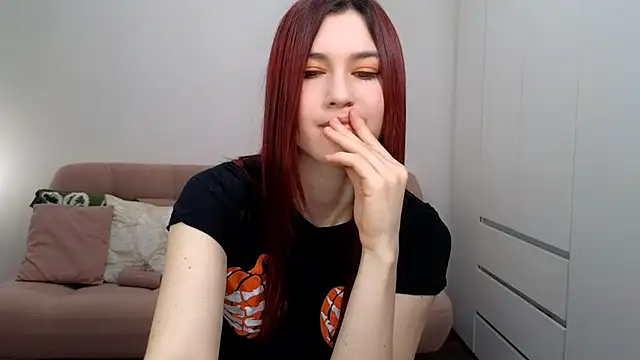 AliciaNewell online show from October 30, 6:01 am