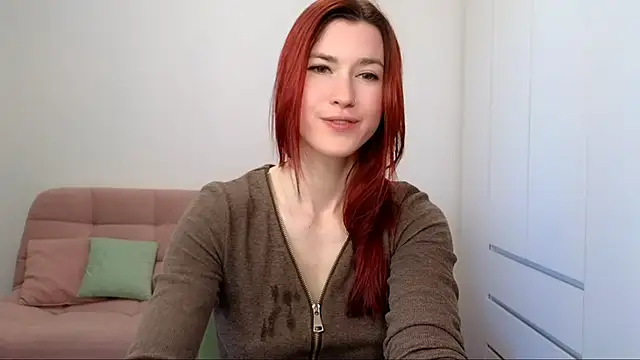 Snapshot of AliciaNewell chatting on September 24, 6:53 am AliciaNewell online show from September 24, 6:53 am