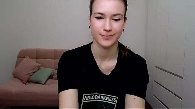 Snapshot of AliciaNewell chatting on February 26, 11:54 am AliciaNewell online show from February 26, 11:54 am