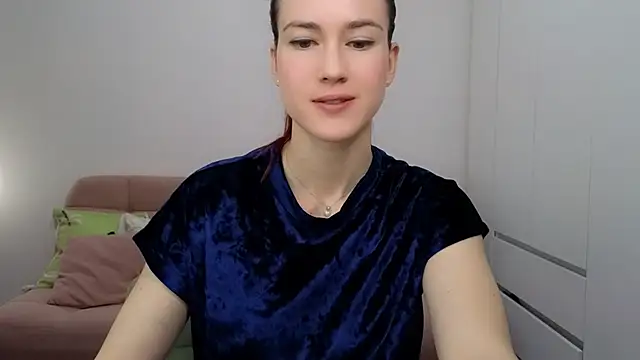 AliciaNewell online show from November 3, 9:24 am