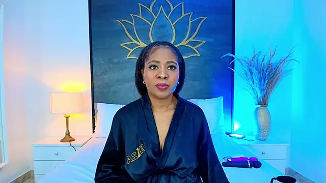 AlisonTravis online show from May 7, 3:11 am