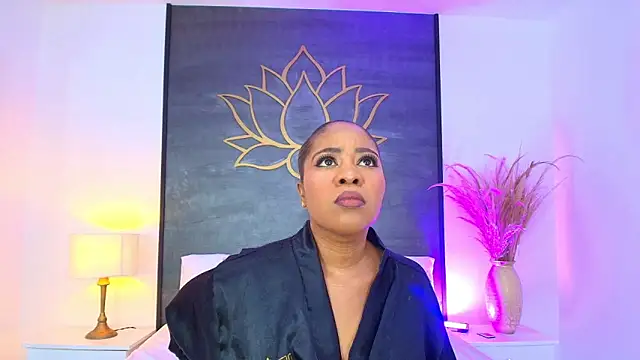 AlisonTravis online show from April 15, 7:40 pm