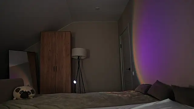 VikkiLustfull online show from October 26, 12:49 pm