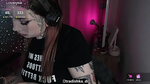 Snapshot of tradishka chatting on November 1, 7:41 pm tradishka online show from November 1, 7:41 pm