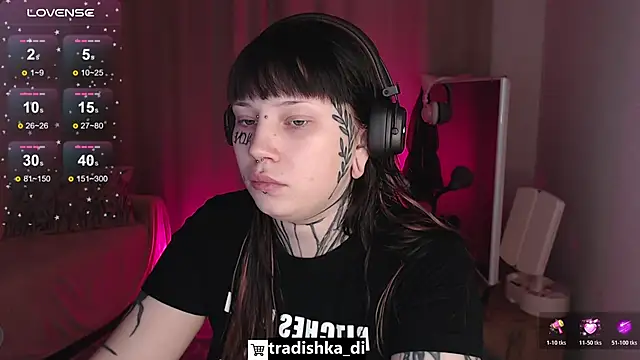 Snapshot of tradishka chatting on November 13, 9:19 pm tradishka online show from November 13, 9:19 pm