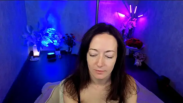 Snapshot of kimberlyray777 chatting on June 8, 8:48 am kimberlyray777 online show from June 8, 8:48 am