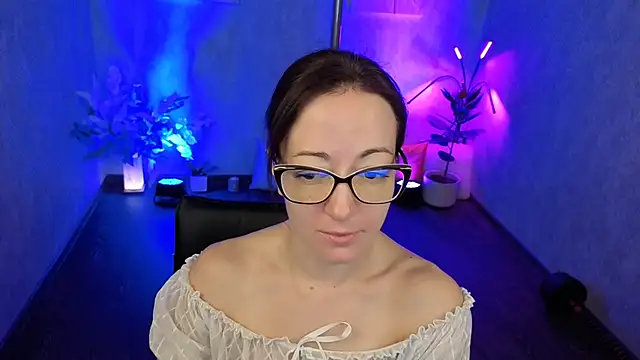Snapshot of kimberlyray777 chatting on October 8, 1:18 am kimberlyray777 online show from October 8, 1:18 am