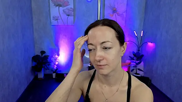 Snapshot of kimberlyray777 chatting on February 22, 3:36 pm kimberlyray777 online show from February 22, 3:36 pm