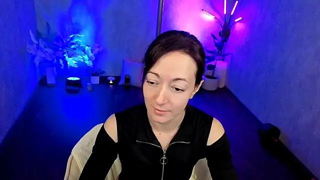 kimberlyray777 online show from April 19, 6:25 am