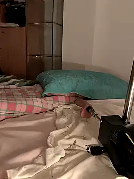 parejamlga58 online show from December 2, 10:55 pm