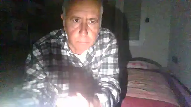 parejamlga58 online show from January 9, 10:39 pm