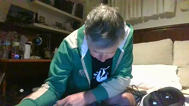 Snapshot of parejamlga58 chatting on December 3, 2:31 am parejamlga58 online show from December 3, 2:31 am