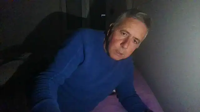 parejamlga58 online show from January 10, 11:00 pm