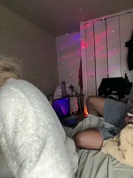 Snapshot of princesspassionn chatting on February 23, 12:06 pm princesspassionn online show from February 23, 12:06 pm