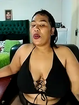 KINKYTEE20 online show from December 3, 7:57 pm