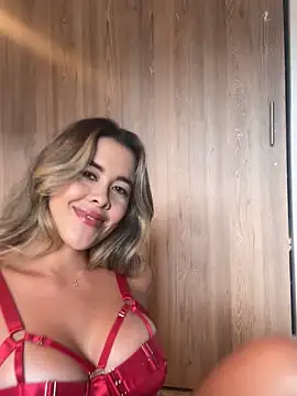 Emilia Bakerr online show from May 28, 6:25 pm