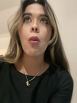 Snapshot of Emilia_Bakerr chatting on January 19, 6:21 pm Emilia Bakerr online show from January 19, 6:21 pm