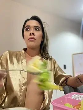 Snapshot of Emilia_Bakerr chatting on March 11, 6:19 pm Emilia Bakerr online show from March 11, 6:19 pm