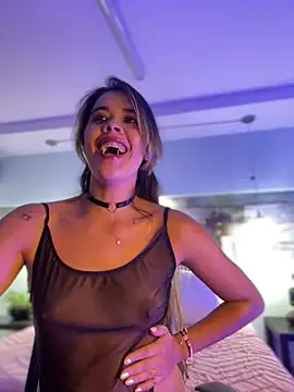 Snapshot of Emilia_Bakerr chatting on February 20, 9:31 pm Emilia Bakerr online show from February 20, 9:31 pm