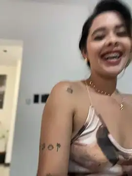 Snapshot of Emilia_Bakerr chatting on February 12, 6:30 pm Emilia Bakerr online show from February 12, 6:30 pm