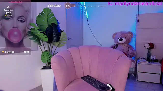 Marily Daniela  online show from February 9, 4:04 am