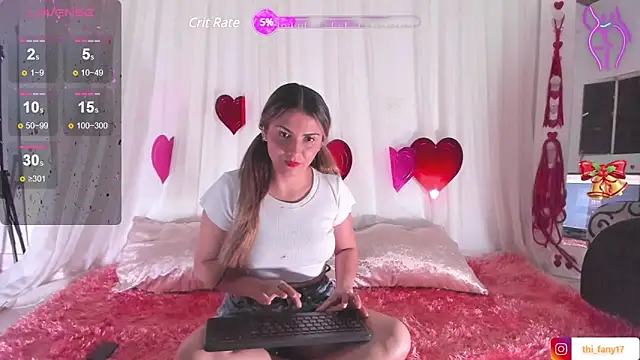 Snapshot of thifany_17 chatting on February 10, 2:05 pm thifany 17 online show from February 10, 2:05 pm