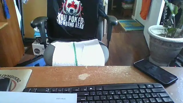 Daremeknot online show from December 1, 3:13 pm