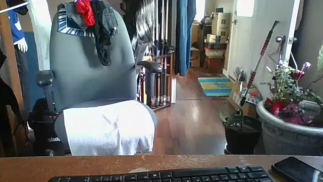 Daremeknot online show from March 19, 2:13 pm