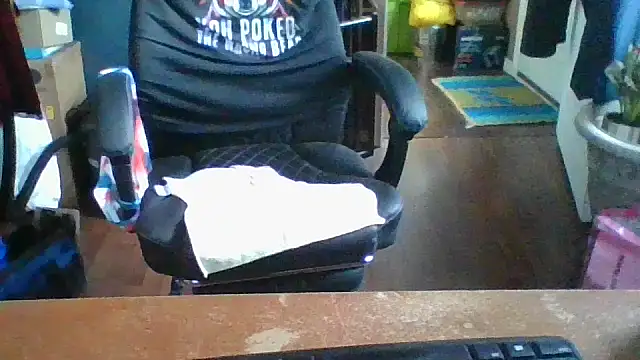 Daremeknot online show from April 13, 1:59 pm