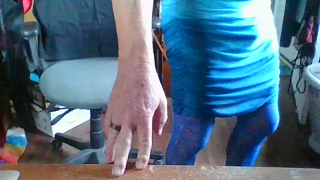 Daremeknot online show from November 6, 3:16 pm