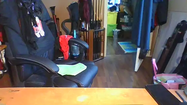 Snapshot of Daremeknot chatting on July 21, 2:29 pm Daremeknot online show from July 21, 2:29 pm