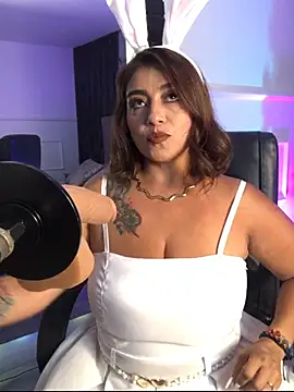 MrsFoucher online show from March 28, 3:29 am