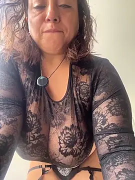 Snapshot of MrsFoucher chatting on December 4, 12:59 pm MrsFoucher online show from December 4, 12:59 pm