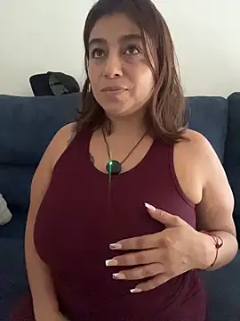 Snapshot of MrsFoucher chatting on November 30, 9:26 pm MrsFoucher online show from November 30, 9:26 pm