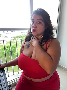 Snapshot of MrsFoucher chatting on March 21, 9:01 pm MrsFoucher online show from March 21, 9:01 pm