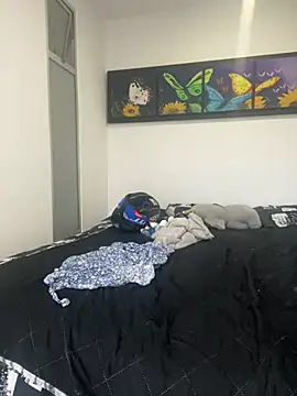 Snapshot of MrsFoucher chatting on March 9, 10:52 pm MrsFoucher online show from March 9, 10:52 pm