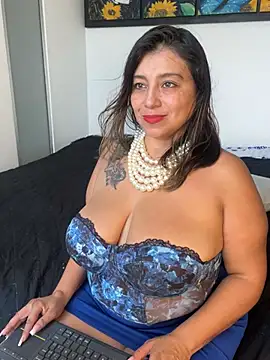 Snapshot of MrsFoucher chatting on March 20, 1:15 pm MrsFoucher online show from March 20, 1:15 pm