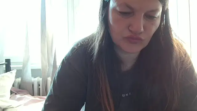 Lucinka1 online show from May 19, 7:15 am