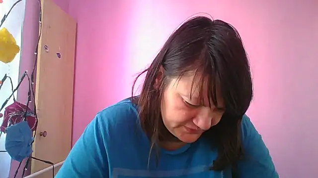 Lucinka1 online show from February 20, 7:34 am