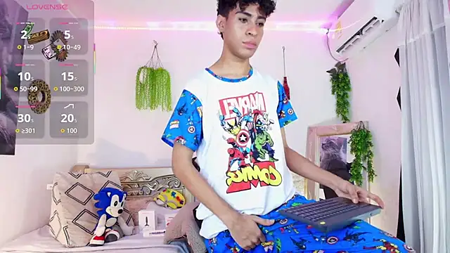 huge armound online show from March 24, 8:09 pm