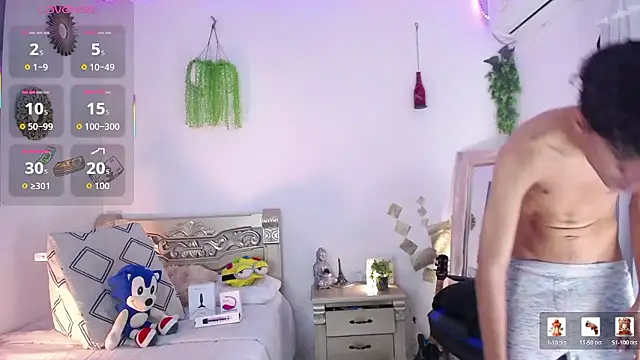 huge armound online show from January 12, 11:09 pm