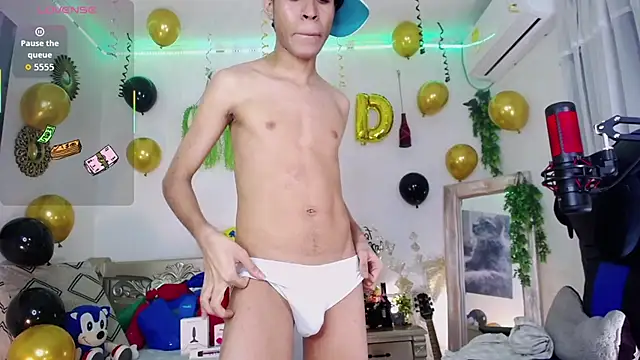 huge armound online show from April 23, 12:29 pm